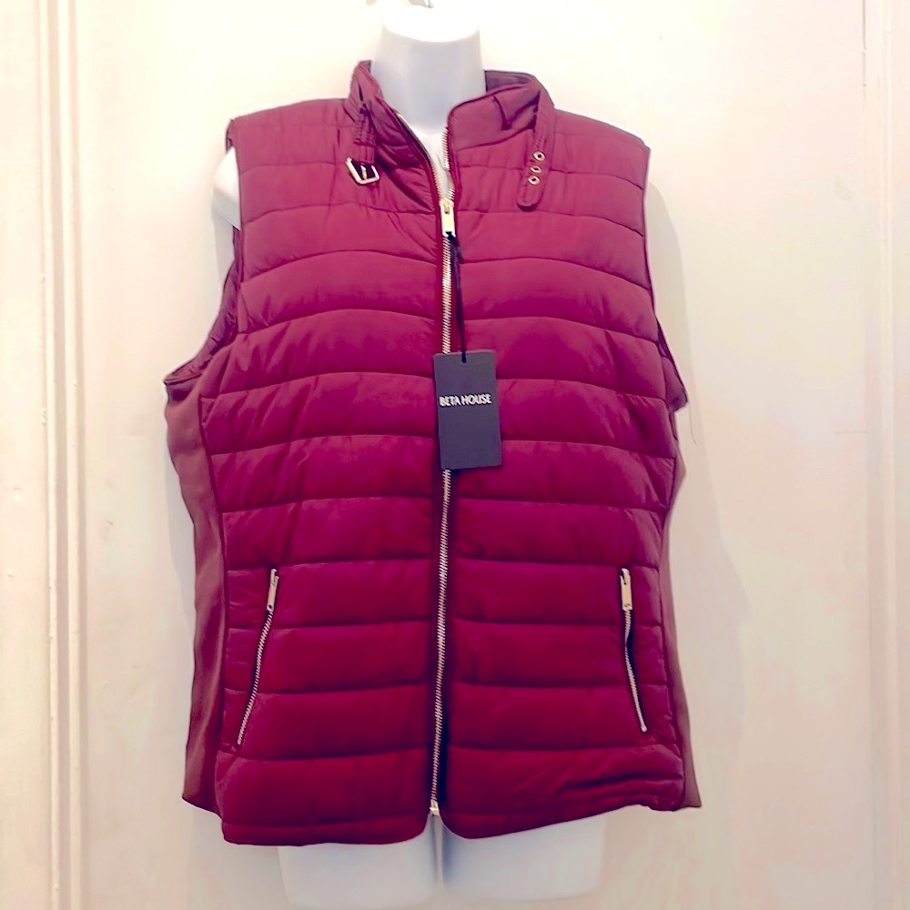 Beta House warm sherpa puffer vest cranberry XL/1x